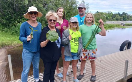 Snapshot Day Yields New Data on Aquatic Invasive Species Thanks to Volunteer Efforts